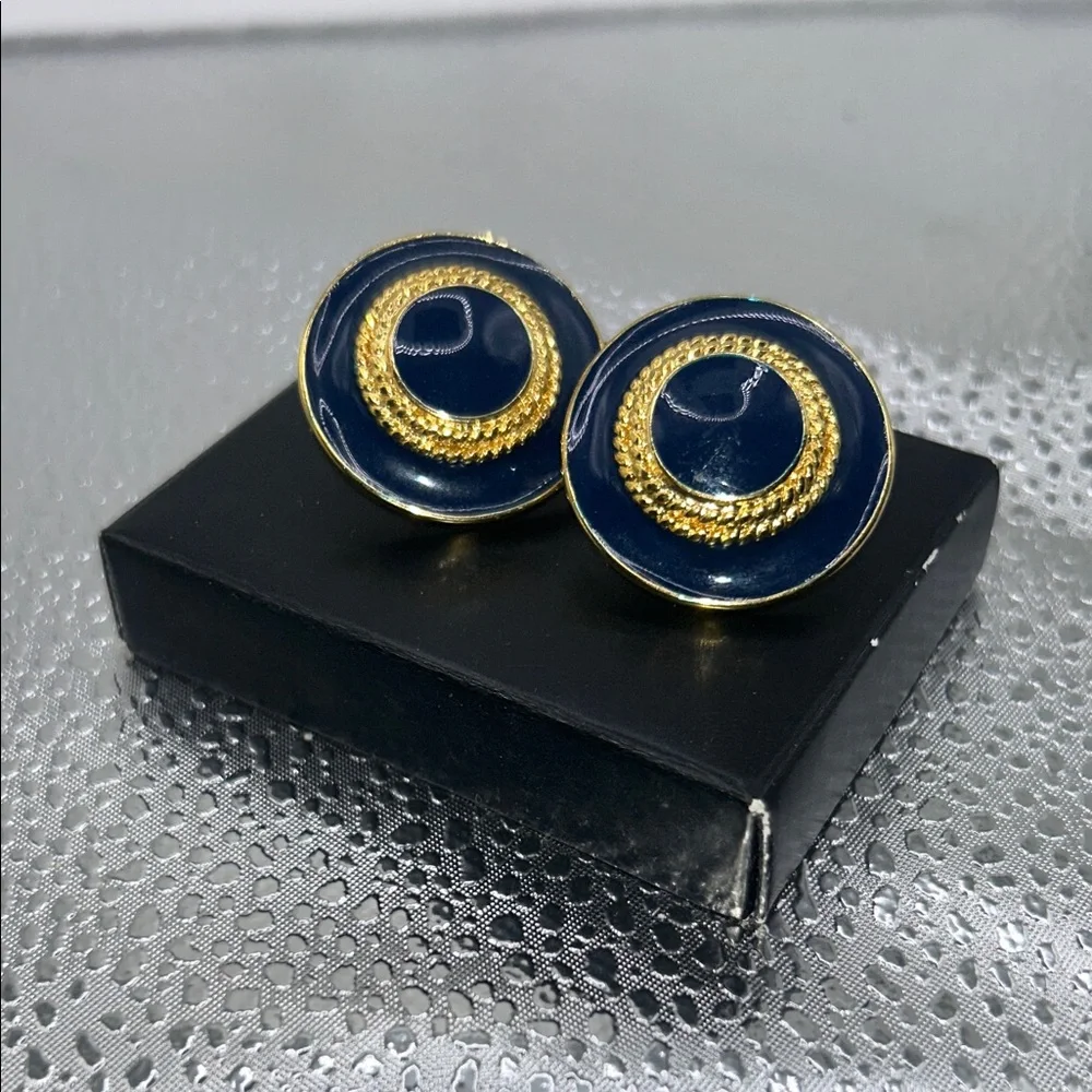 Napier blue enameled clip earrings gold tone button style timeless classic blue